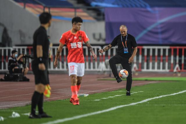 张帆10记三分创个人新高 闵鹿蕾：大家不敢赢