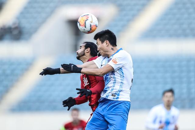 罗伊斯谈美国找房骇人往事：FBI与毒贩枪战过